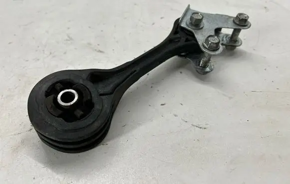 Subaru Forester SK Gearbox mount 41040FE000 1F0C1L02P