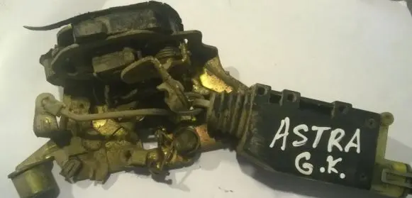 Opel Astra F Rear door lock 605329