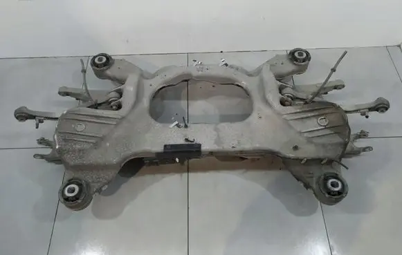 Land Rover Range Rover Sport L494 Front subframe 