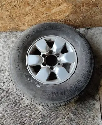 Toyota Hilux (AN10, AN20, AN30) R15 alloy rim 15X7JJ