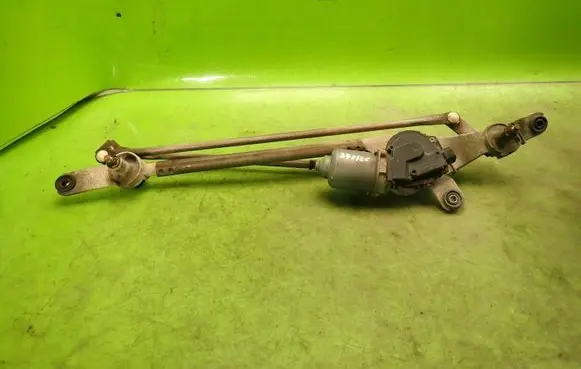 Suzuki Grand Vitara II Front wiper linkage and motor 3811065J00