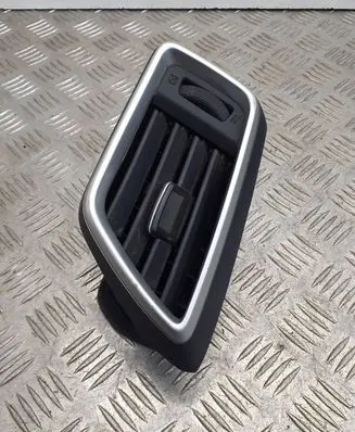 Nissan Qashqai Dashboard side air vent grill/cover trim 687614EA0A 687614EH0A PG05LLZ08