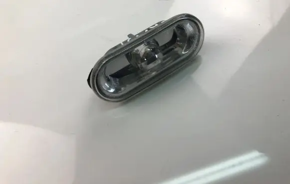 Volkswagen Sharan Front fender indicator light 1J0949117