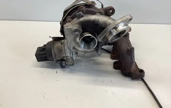 Volkswagen Golf VI Turbo 03L253056D