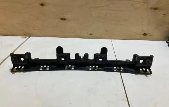 Ford Mustang VI Front bumper mounting bracket FR3B17B861AC