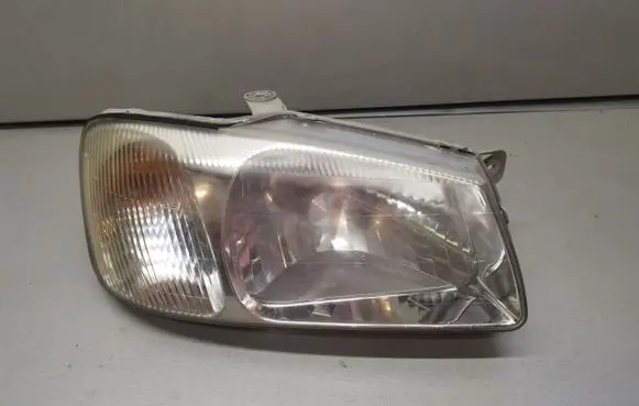 Hyundai Accent Headlight/headlamp 