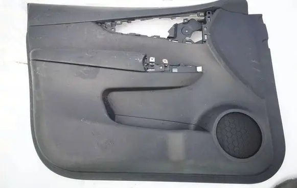 Nissan X-Trail T32 Front door card panel trim 809114CE0A
