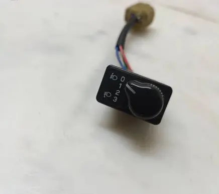 Subaru Forester SF Headlight level height control switch 
