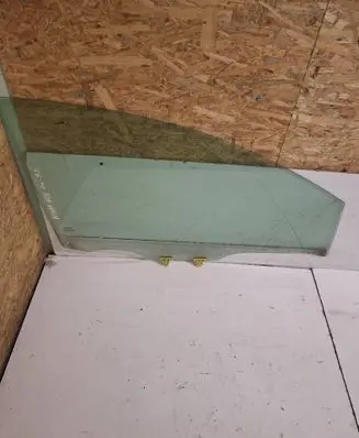 Nissan Note (E11) Front door window glass four-door 43R000464