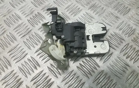 Audi A4 S4 B8 8K Tailgate/trunk/boot lock/catch/latch 8K9827505A