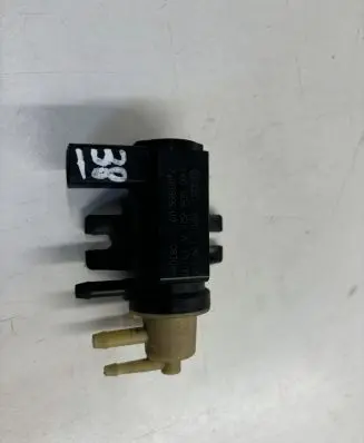 Volkswagen Tiguan Turbo solenoid valve 1K0906627A