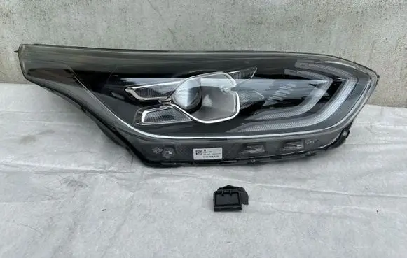 KIA Ceed Headlight/headlamp J7XXX