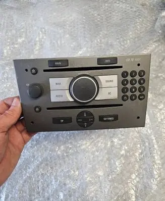 Opel Zafira B Radio/CD/DVD/GPS head unit 13188477 383555646