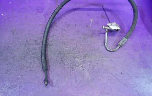 Mercedes-Benz Sprinter W901 W902 W903 W904 Power steering hose/pipe/line