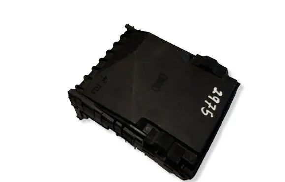 Volkswagen PASSAT B7 Fuse module 3C0937125A