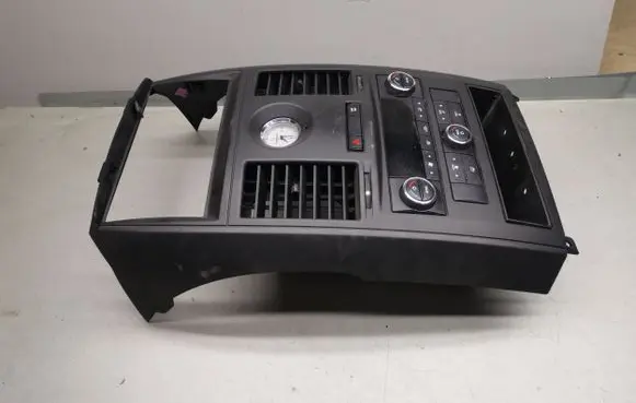 Chrysler Voyager Climate control unit P55111918AA 04678862AA 04602626AC