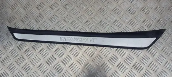 Peugeot 607 Rear sill trim cover 9629149577 223916