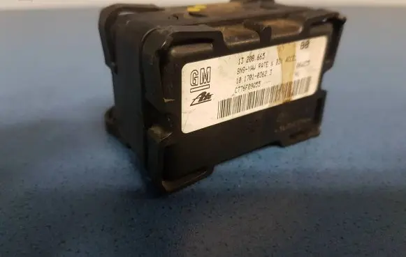 Opel Zafira B ESP acceleration yaw rate sensor 13208665 CT76F09Q55 10170103623