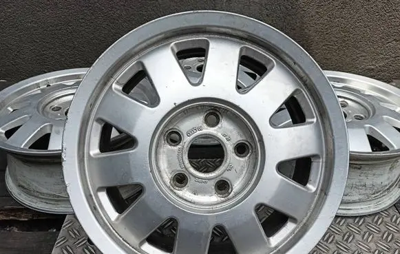 Audi A4 S4 B5 8D R15 alloy rim 8D0601025M