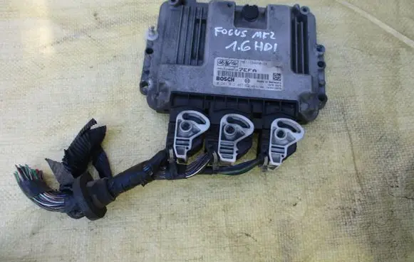 Ford Focus Engine control unit/module 0281012487