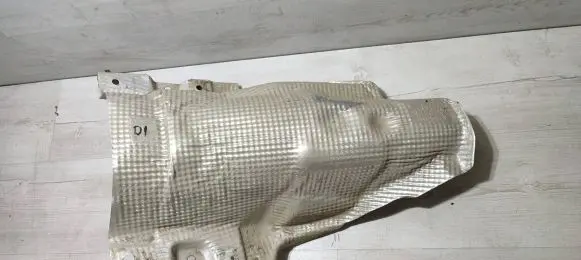 Dacia Duster Heat shield in engine bay 747512116R