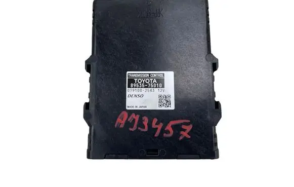 Toyota Prius (XW30) Gearbox control unit/module 8953575010