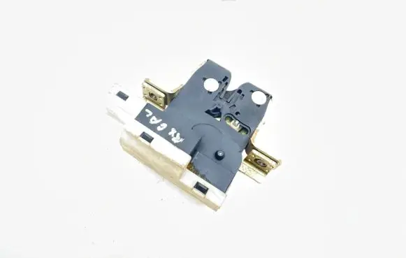 Renault Scenic RX Tailgate/trunk/boot lock/catch/latch 7700354329