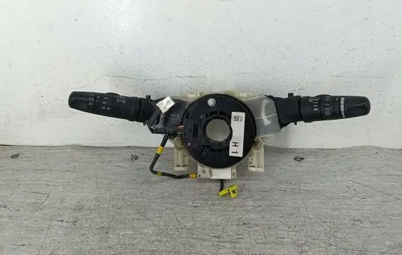 Nissan X-Trail T30 Wiper turn signal indicator stalk/switch 255608H705