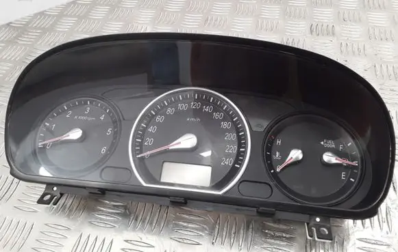 Hyundai Sonata Speedometer (instrument cluster) 940033K661