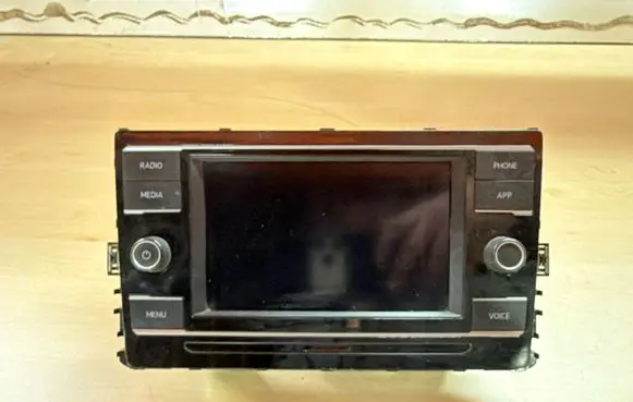 Volkswagen Crafter Radio/CD/DVD/GPS head unit 7C0035869