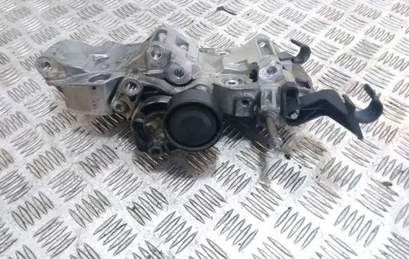 BMW 3 F30 F35 F31 Generator/alternator bracket 8506863