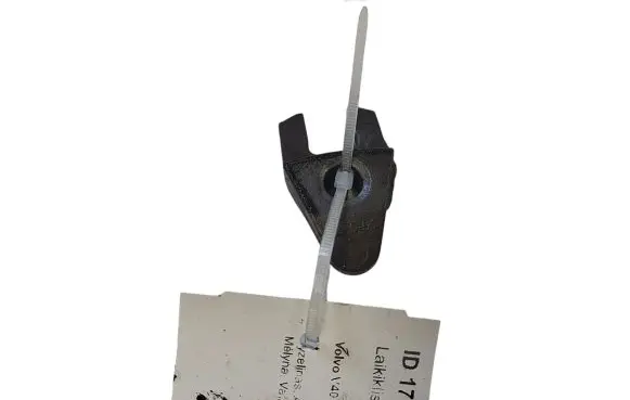 Volvo V40 Fuel Injector clamp holder