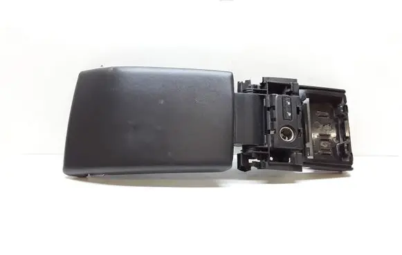 Volvo V70 Armrest 30715142