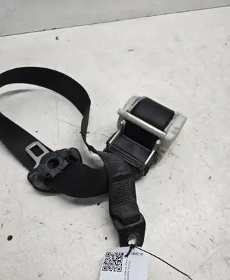 Opel Omega B2 Front seatbelt 90493619N