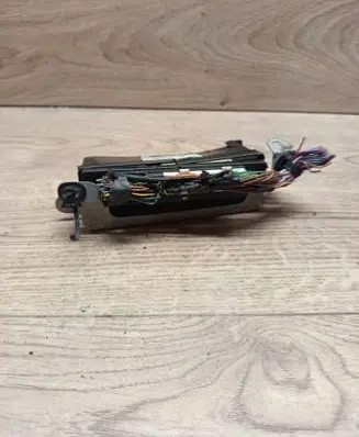 Subaru Legacy Ignition lock 88281AG680 X1T21174M1 97RI010625