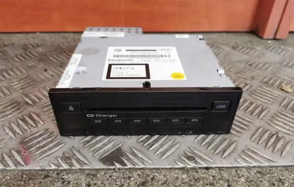Audi A6 S6 C6 4F CD/DVD changer 4E0910110L