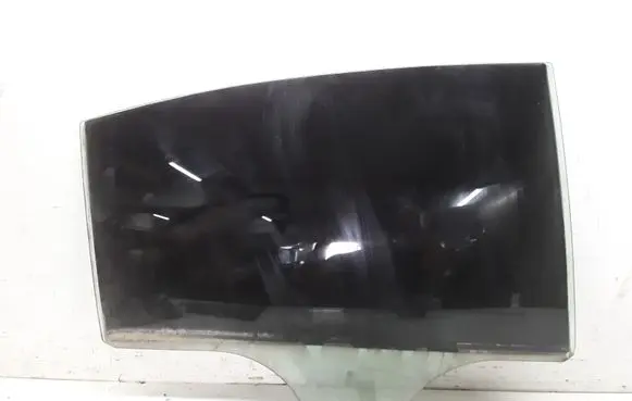 Skoda Superb B5 (3U) Rear door window glass