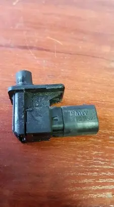 BMW X5 E53 Bonnet alarm switch sensor 9119052
