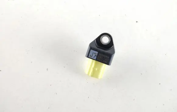 Toyota C-HR I Airbag deployment crash/impact sensor 89831F4020 594F3RNPZ