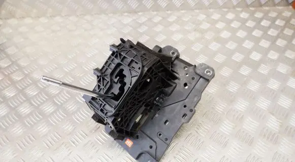 Lexus GS 250 350 300H 450H Gear shifter/selector 3355030D30