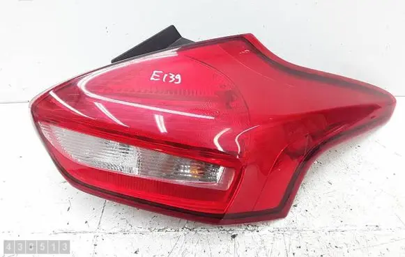 Ford Focus Rear/tail lights F1EB13404BC