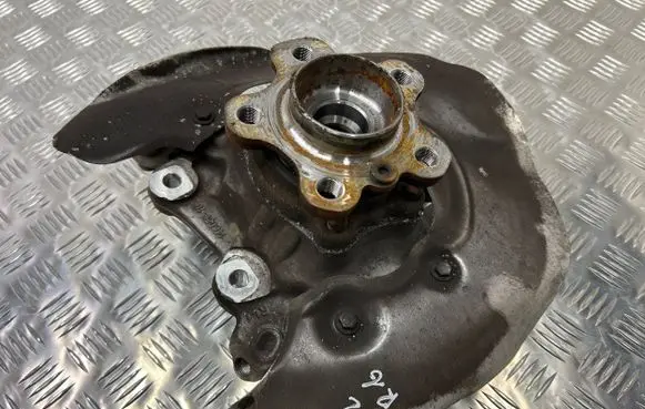 BMW 2 G42 Rear wheel hub spindle/knuckle 6893972