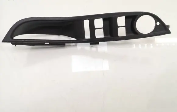 Ford Focus Front door window switch trim BM51A240A41DDW
