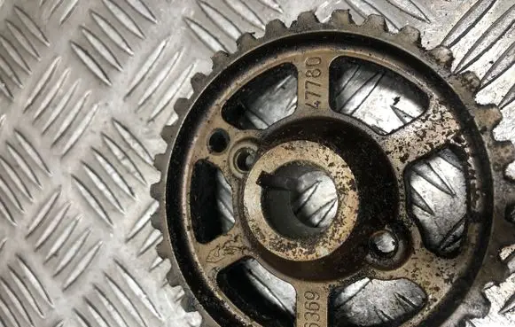 Peugeot 207 Camshaft pulley/ VANOS 96369 47780