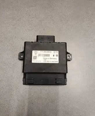 Volkswagen Touareg II Voltage converter/converter module 7PP959663E 111001912