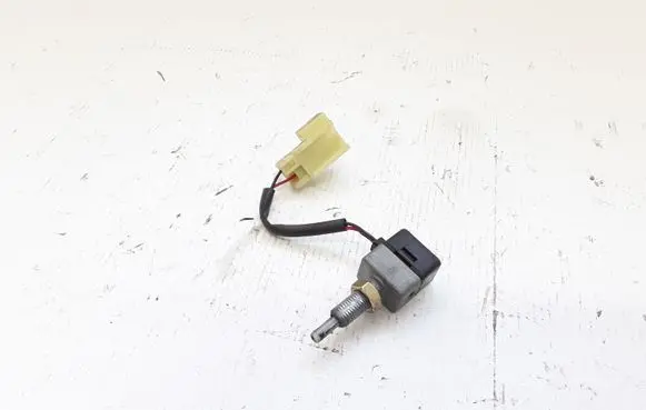 Clutch pedal sensor