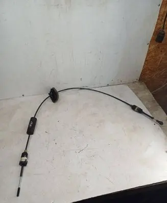 Opel Insignia A Gear shift cable linkage 