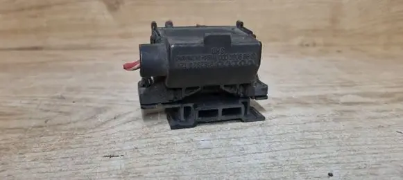 Volvo S70 V70 V70 XC Glow plug pre-heat relay 9162929