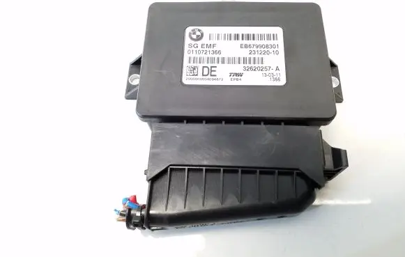 BMW 5 F10 F11 Rear brake EMF control unit/module 679908301 EB679908301