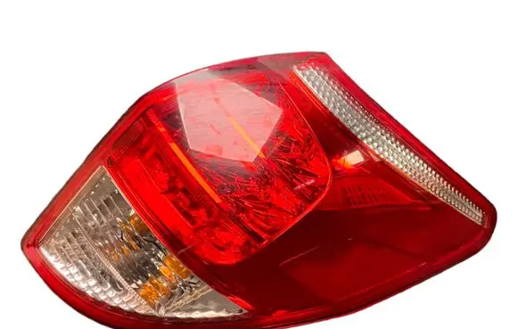 Toyota RAV 4 (XA20) Rear/tail lights